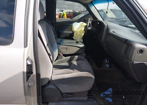 2005 GMC Sierra 1500 Sle z USA, uszkodzony, nr VIN 1GTEC19V15Z211132